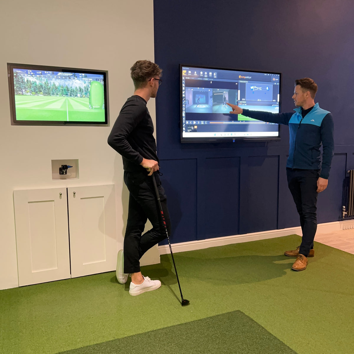 PGA Professional Andy Smith explaining Swing Catalyst video analysis
